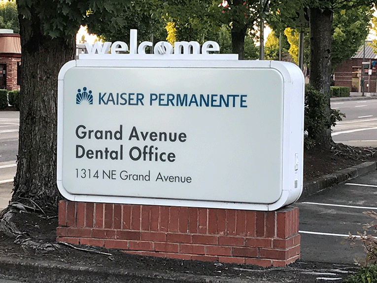 grand avenue dental